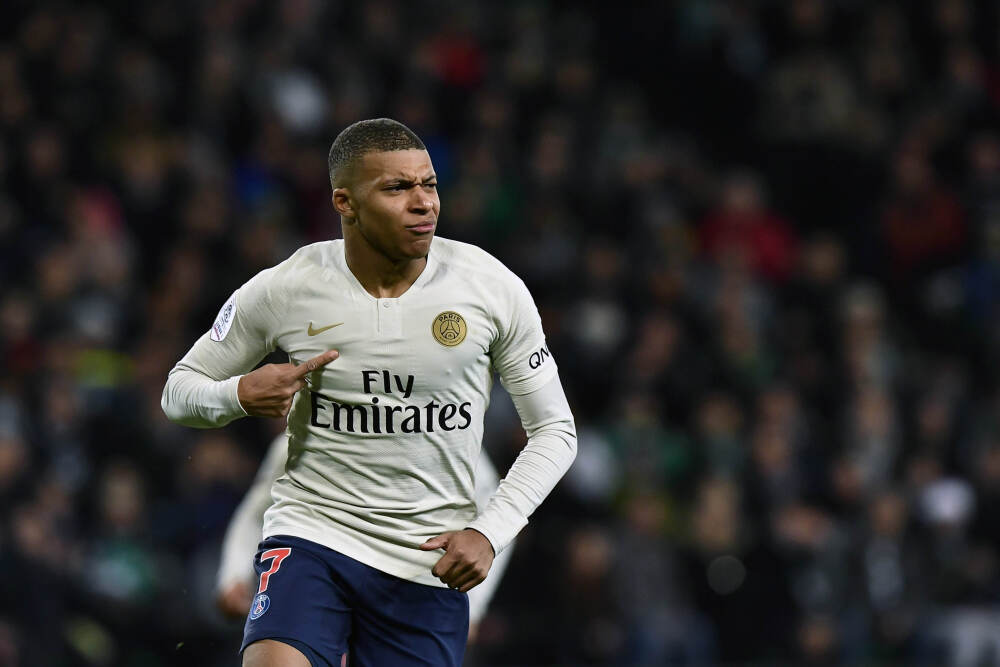   国会斗争焦点即将转向 邮件令特朗普与爱泼斯坦的关系重回聚光灯下